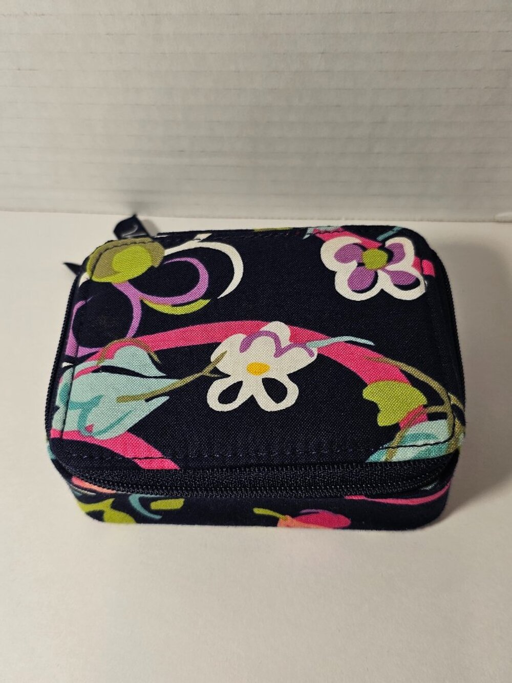NWOT Vera Bradley Travel Pill Case Ribbons Vacation Medication Bag Tote Purse